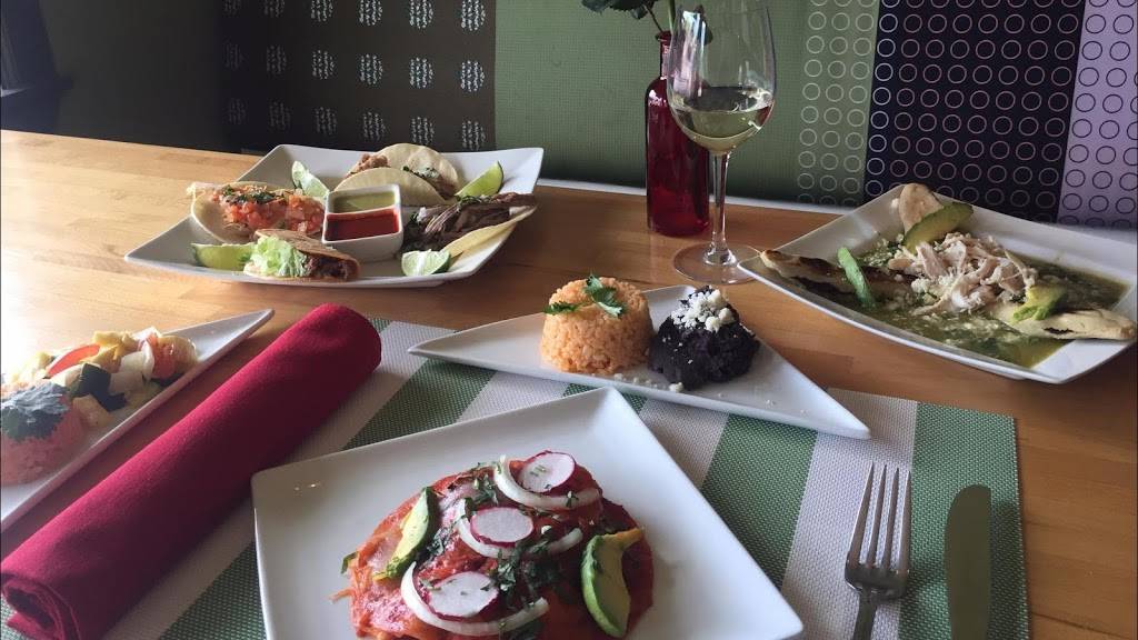 Pacos Mexican Cuisine | restaurant | 1508 W Magnolia Ave, Fort Worth, TX 76104, USA | 8177599110 OR +1 817-759-9110