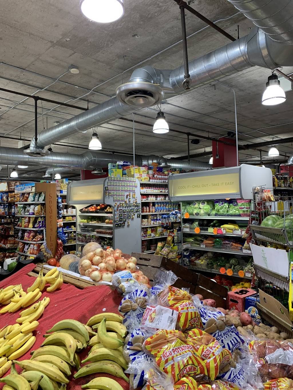 Triton Supermarket | meal takeaway | 2715 Collins Ave, Miami Beach, FL 33140, USA | 3055344774 OR +1 305-534-4774