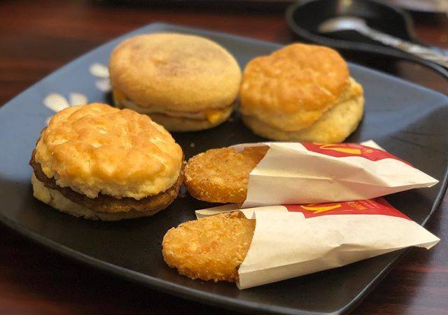 McDonalds | cafe | 3131 Boulevard de la Côte-Vertu, Saint-Laurent, QC H4R 1Y8, Canada | 5143341637 OR +1 514-334-1637