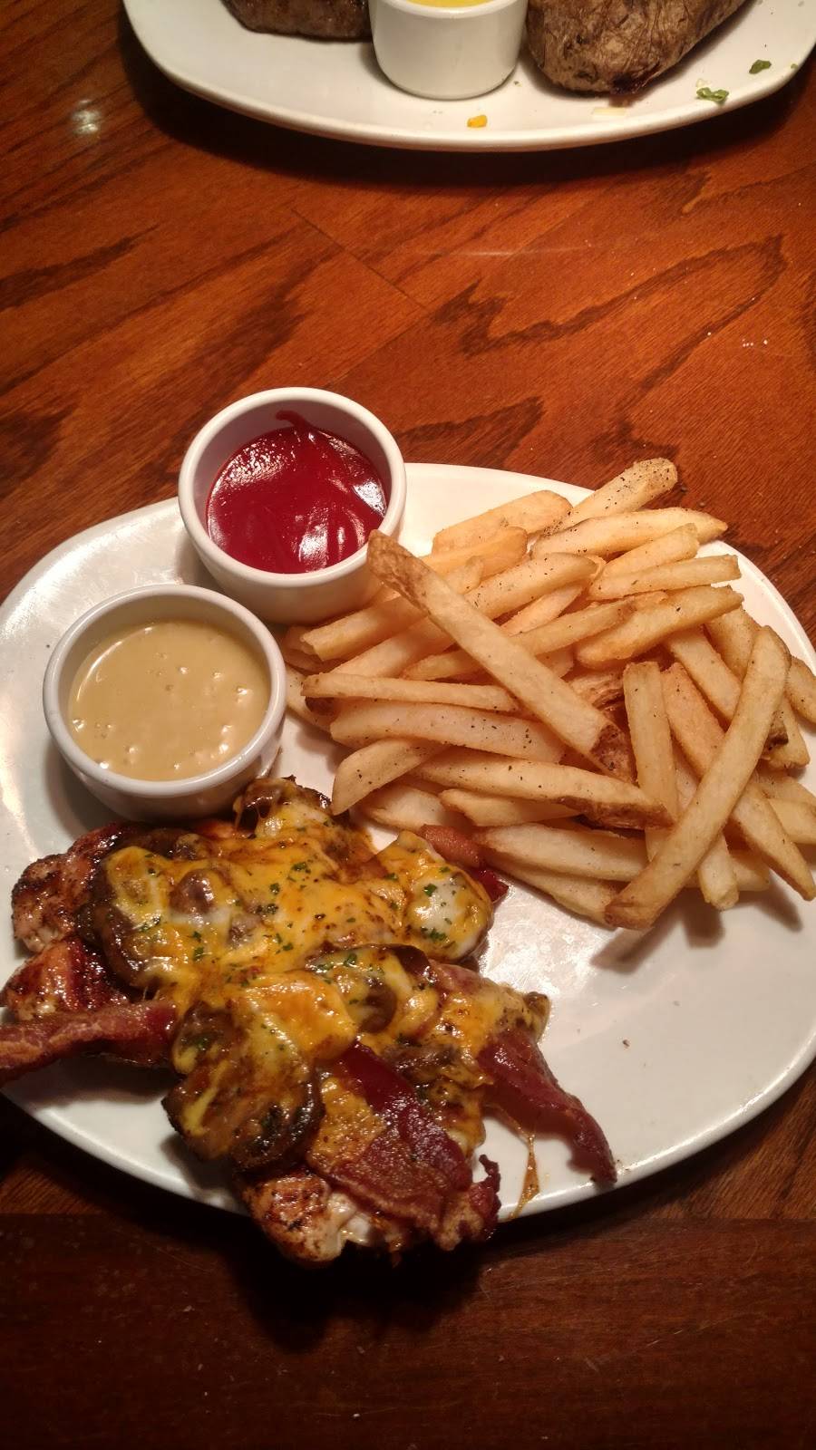 Outback Steakhouse | restaurant | 3000 Mosside Blvd, Monroeville, PA 15146, USA | 4123748646 OR +1 412-374-8646