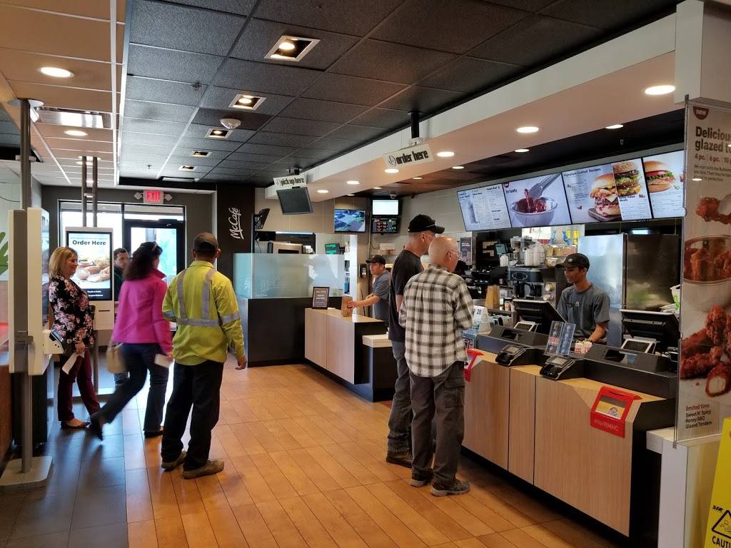 McDonalds | cafe | 21044 Kenrick Ave, Lakeville, MN 55044, USA | 9524695010 OR +1 952-469-5010
