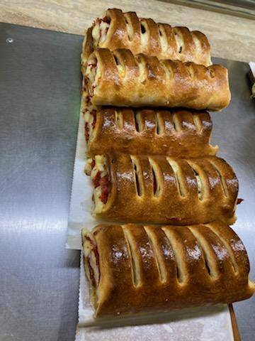 Pizza Bar | restaurant | 380c Premium Outlet Blvd, Lee, MA 01238, USA | 4133945816 OR +1 413-394-5816