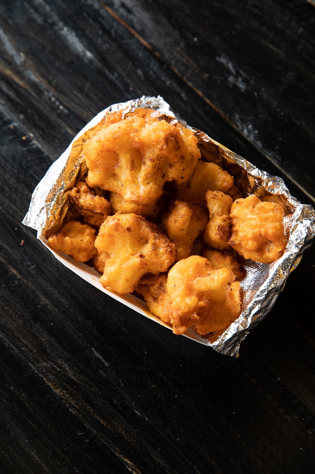 Wing Snob | restaurant | 31503 Gratiot Ave, Roseville, MI 48066, USA | 5869999464 OR +1 586-999-9464