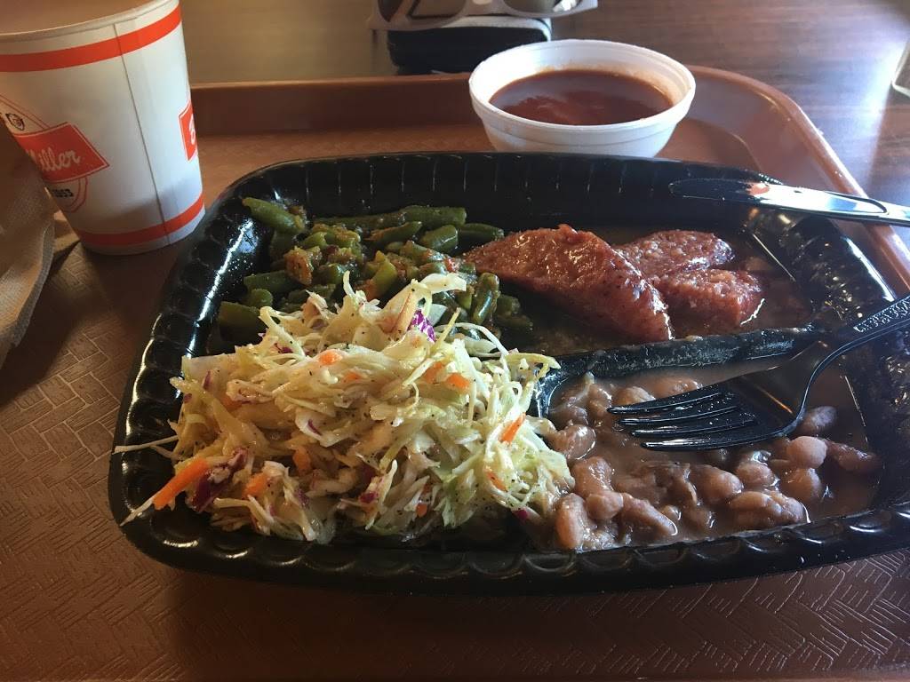 Bill Miller Bar-B-Q | restaurant | 910 E, Probandt, San Antonio, TX 78204, USA | 2102264707 OR +1 210-226-4707