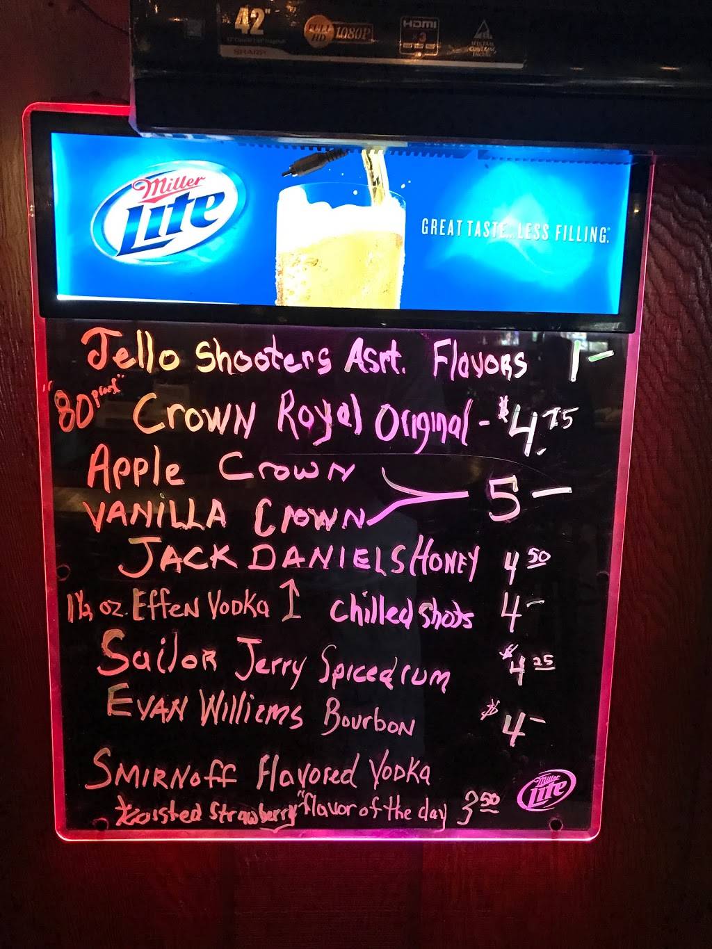 Shadows Lounge | restaurant | 890 US-1, Vero Beach, FL 32960, USA | 7725678885 OR +1 772-567-8885