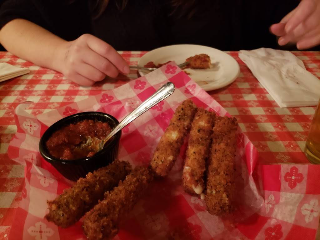 Ginos East of Chicago | restaurant | 820 S Milwaukee Ave, Libertyville, IL 60048, USA | 8473621300 OR +1 847-362-1300