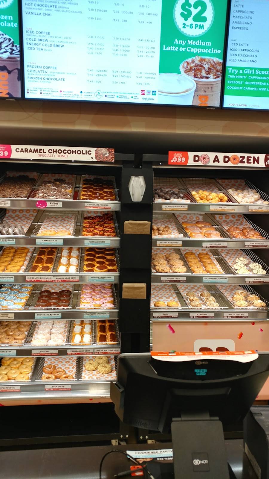 Dunkin | bakery | 3089 Woodlawn Rd, Lincoln, IL 62656, USA | 2176514636 OR +1 217-651-4636