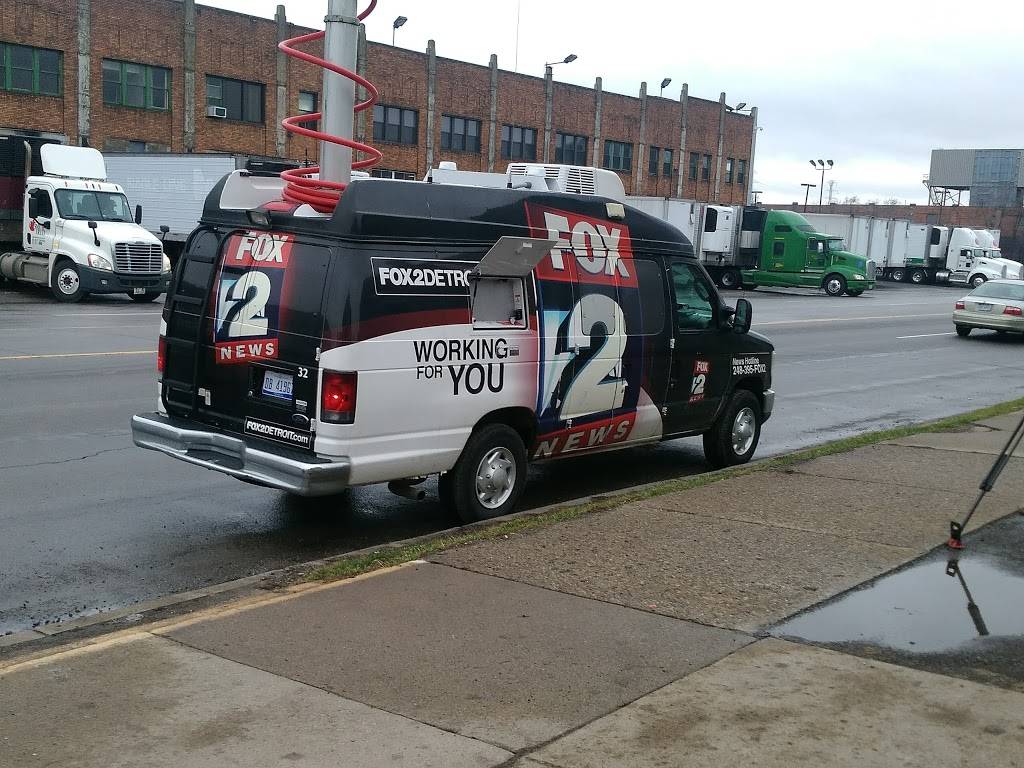 West Fort Bar | restaurant | 7642 W Fort St, Detroit, MI 48209, USA | 3138433050 OR +1 313-843-3050