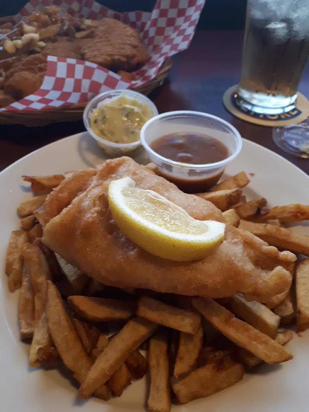 M & M Restaurant | restaurant | 475 Main St, Cambridge, ON N1R 8N9, Canada | 5196217161 OR +1 519-621-7161