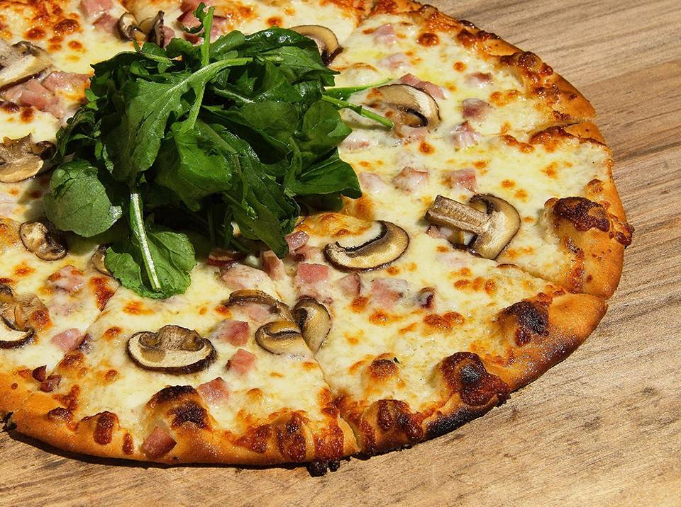 Rays Real Pizza | restaurant | 3429 NJ-35, Hazlet, NJ 07730, USA | 7322031600 OR +1 732-203-1600