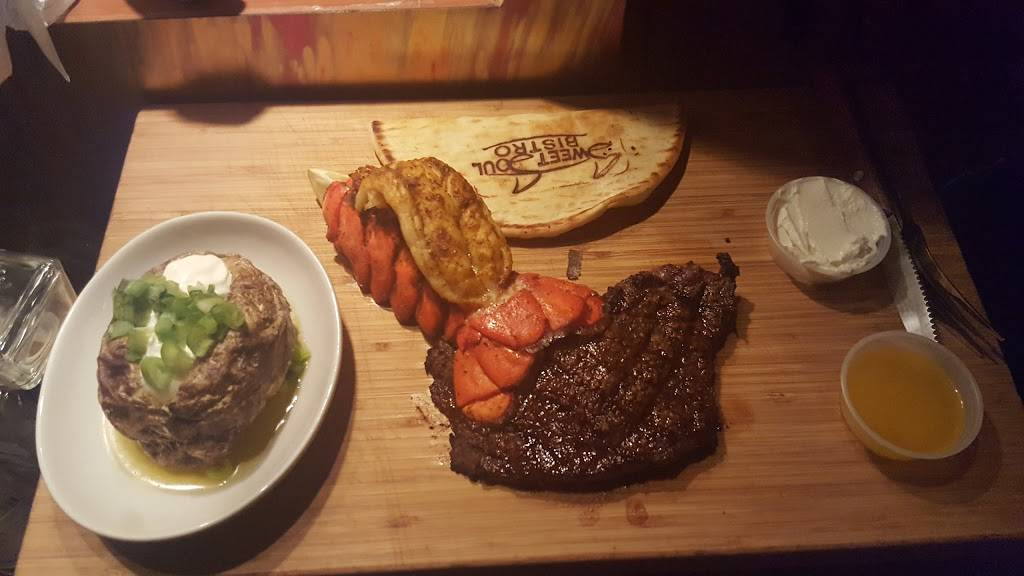 Sweet Soul Bistro | restaurant | 13741 W McNichols Rd, Detroit, MI 48235, USA | 3138627685 OR +1 313-862-7685