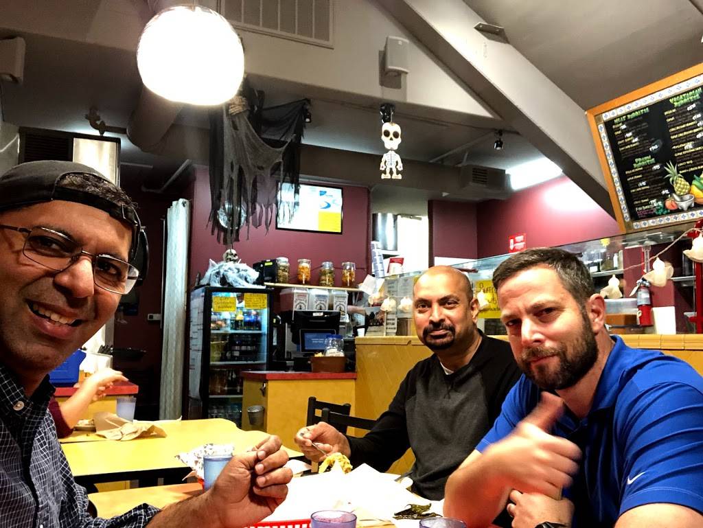 Como Esta Taqueria | restaurant | 2605 Middlefield Rd, Palo Alto, CA 94306, USA | 6503211517 OR +1 650-321-1517