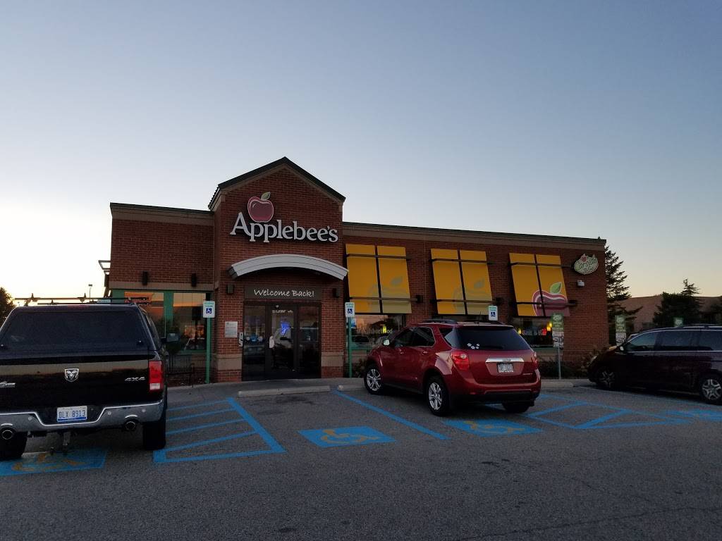 Applebees Grill + Bar | restaurant | 3134 Beeline Rd, Holland, MI 49424, USA | 6167864446 OR +1 616-786-4446