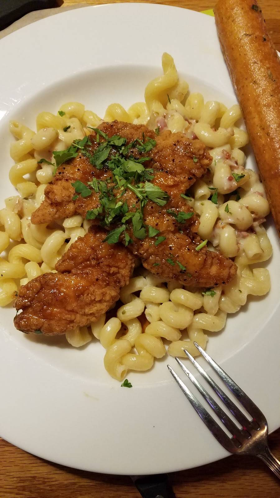 Applebees Grill + Bar | restaurant | 922 S 4th Ave, Brighton, CO 80601, USA | 7206851095 OR +1 720-685-1095