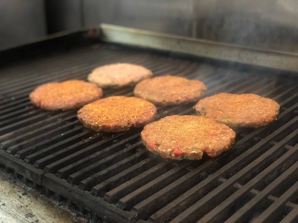 All About The Burgers | restaurant | 1464 Madera Rd E, Simi Valley, CA 93065, USA | 8058649348 OR +1 805-864-9348