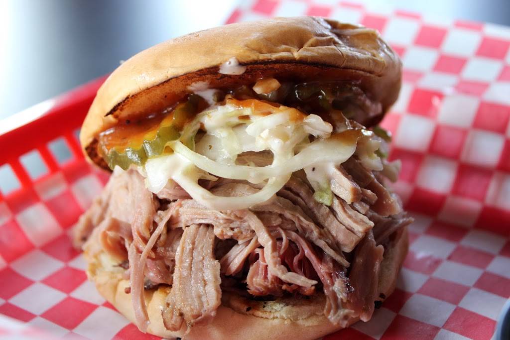 Moes Original BBQ - Boulder | restaurant | 675 30th St, Boulder, CO 80303, USA | 3034404227 OR +1 303-440-4227