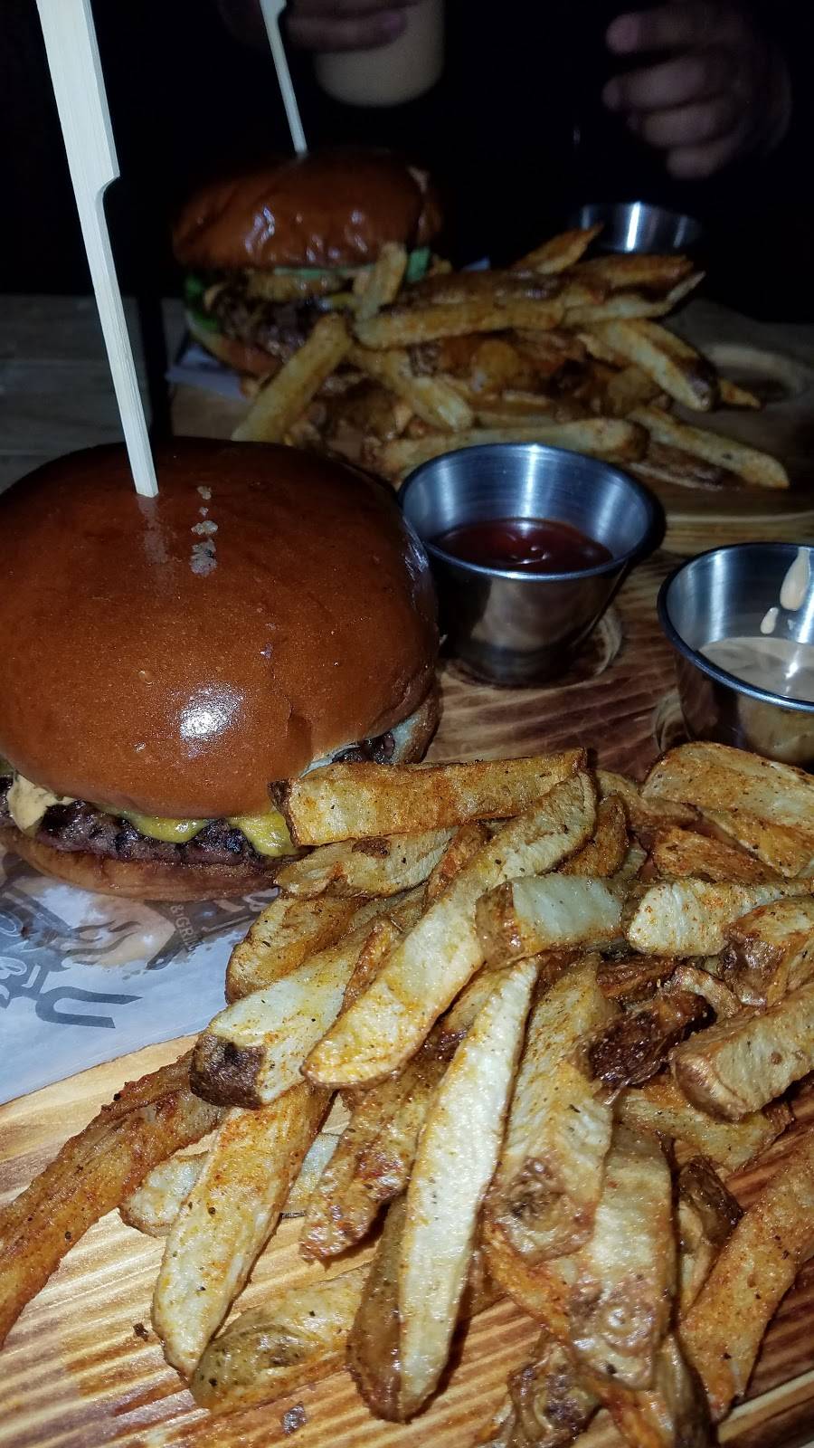 Gilis Burger | restaurant | Libertad 470, Espinoza, 21410 Tecate, B.C., Mexico | 016658514862 OR +52 665 851 4862