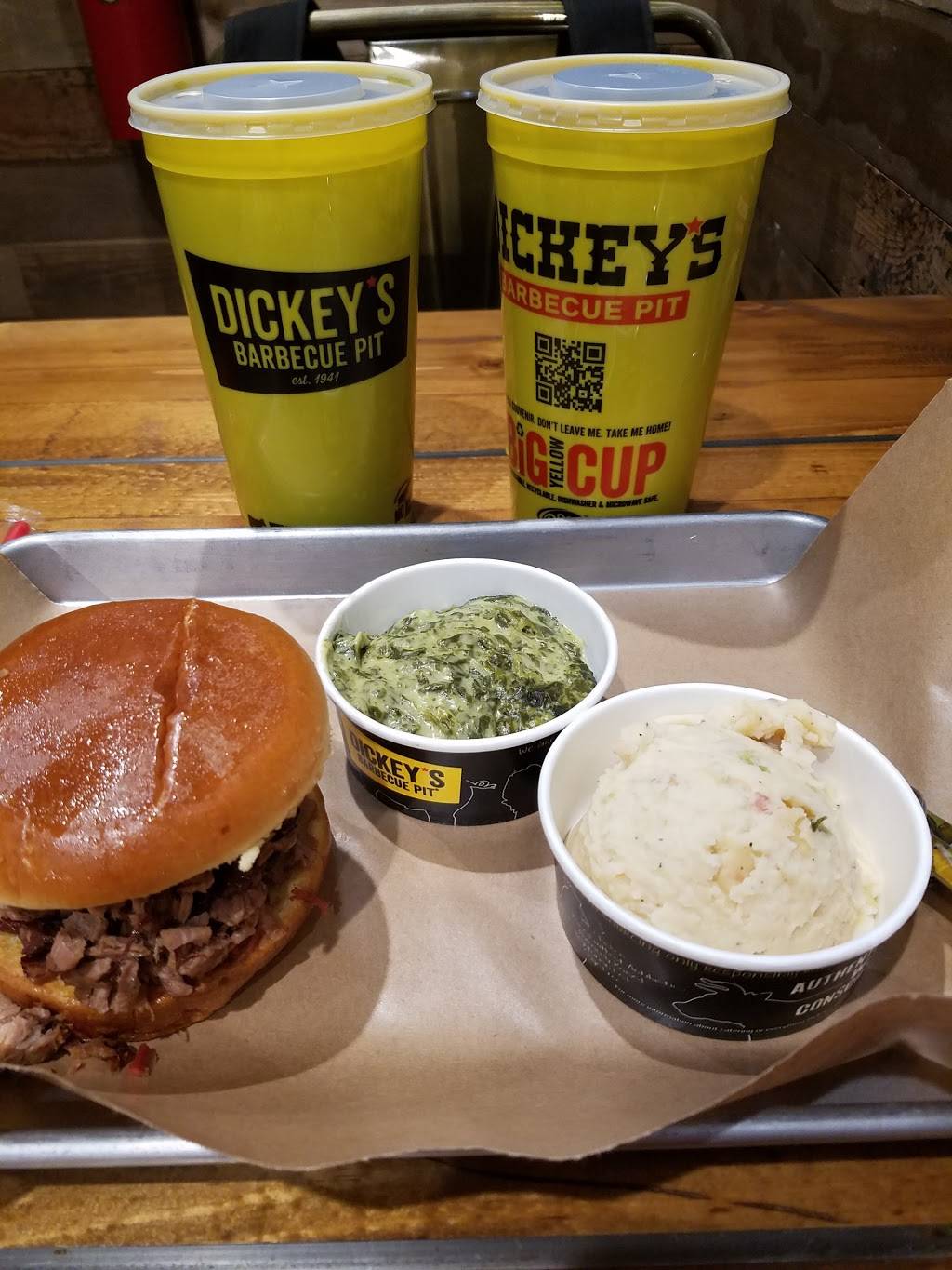 Dickeys Barbecue Pit | restaurant | 10005 W McDowell Rd, Avondale, AZ 85392, USA | 6239362011 OR +1 623-936-2011