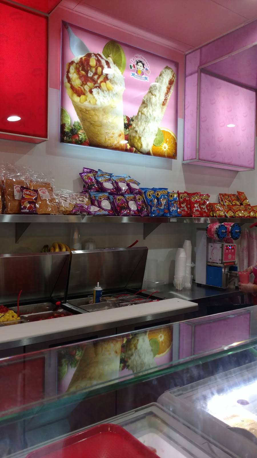 Woodman Van Nuys | shopping mall | 9700-9710 Woodman Ave, Arleta, CA 91331, USA | 2135532200 OR +1 213-553-2200