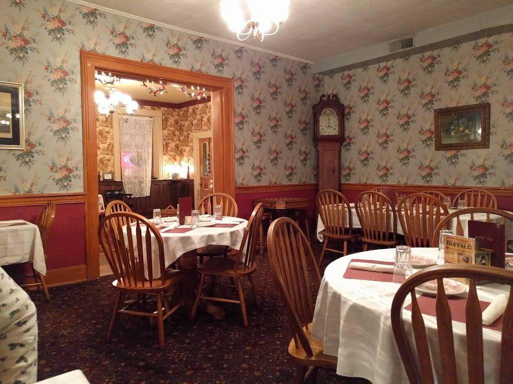 Red Brick Tavern | restaurant | 1700 Cumberland St, London, OH 43140, USA | 7408521474 OR +1 740-852-1474