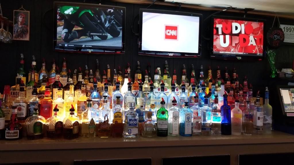 Wild Mikes | restaurant | 22575 Bedford Rd N, Battle Creek, MI 49017, USA | 2697218710 OR +1 269-721-8710