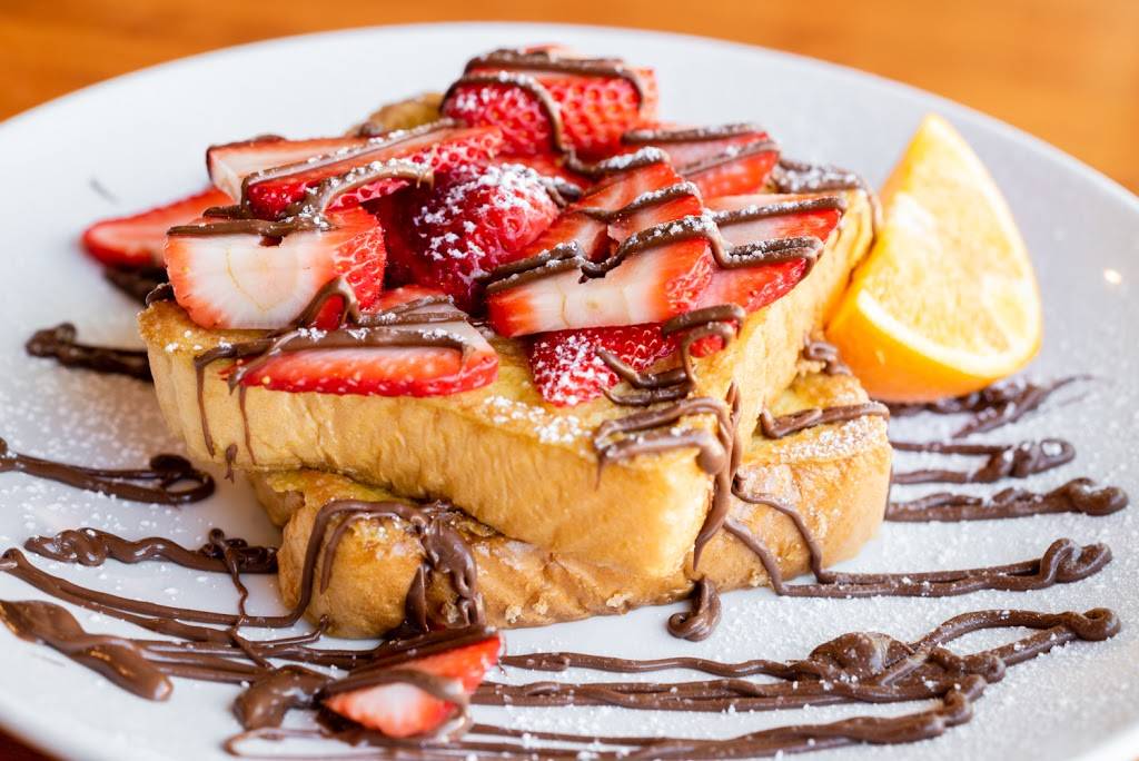 Eggsperience Pancakes & Cafe | restaurant | 3233 N Broadway, Chicago, IL 60657, USA | 7739048802 OR +1 773-904-8802