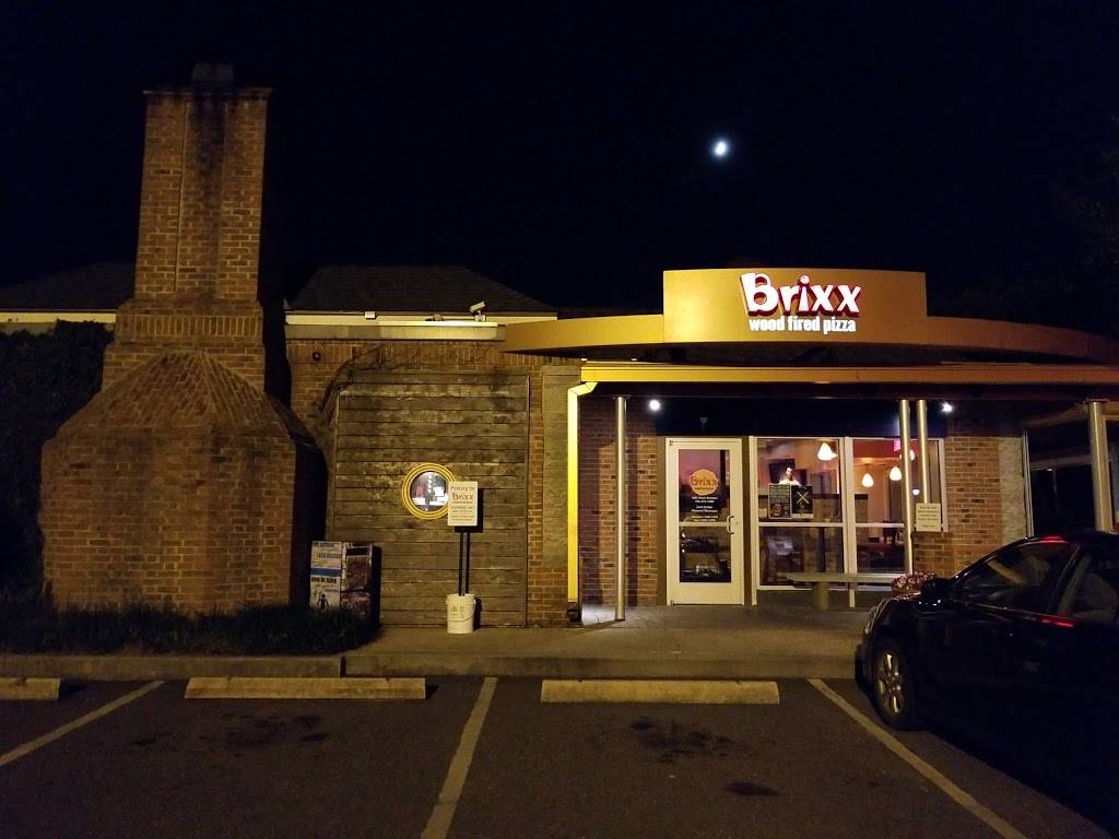 Brixx Wood Fired Pizza | restaurant | 1801 Scott Ave, Charlotte, NC 28203, USA | 7043761000 OR +1 704-376-1000