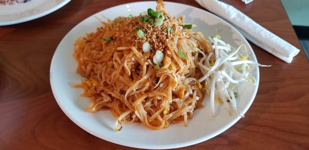 Veggie Thai Cafe | restaurant | 3690 E Bay Dr ste h, Largo, FL 33771, USA | 7277244969 OR +1 727-724-4969