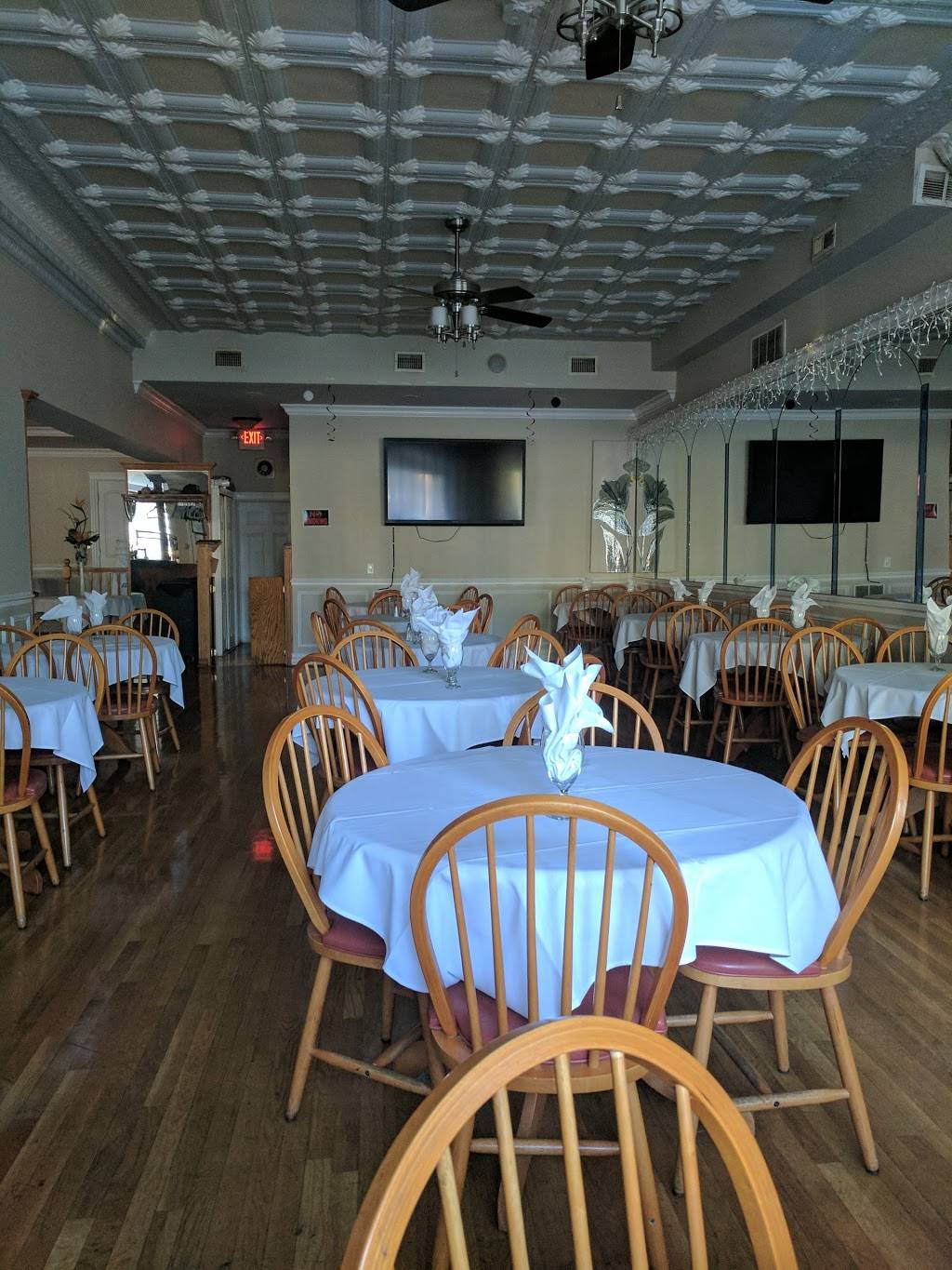 Nellys Saloon | restaurant | 3256 N Elston Ave, Chicago, IL 60618, USA | 7735884494 OR +1 773-588-4494