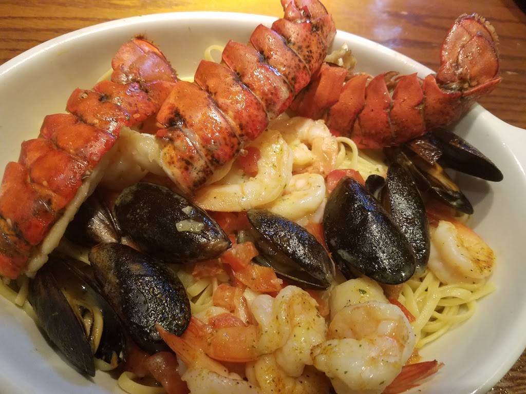 Red Lobster | restaurant | 11601 N Dale Mabry Hwy, Tampa, FL 33618, USA | 8139628187 OR +1 813-962-8187