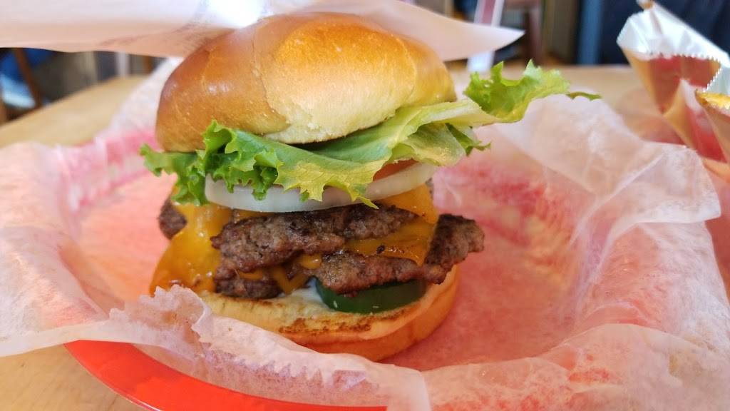 Village Burger | restaurant | 1426 Dunwoody Village Pkwy, Dunwoody, GA 30338, USA | 7705221600 OR +1 770-522-1600