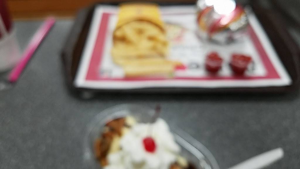 Braums Ice Cream and Burger Restaurant | restaurant | 3100 S Harrah Rd, Harrah, OK 73045, USA | 4053914700 OR +1 405-391-4700