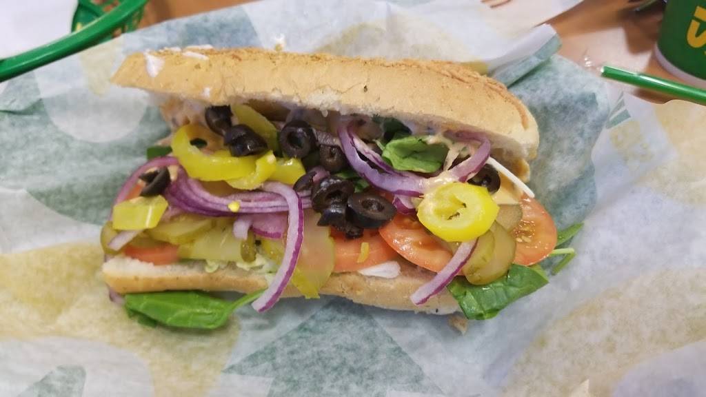 Subway | meal takeaway | 1121 24th St, Paso Robles, CA 93446, USA | 8052391963 OR +1 805-239-1963