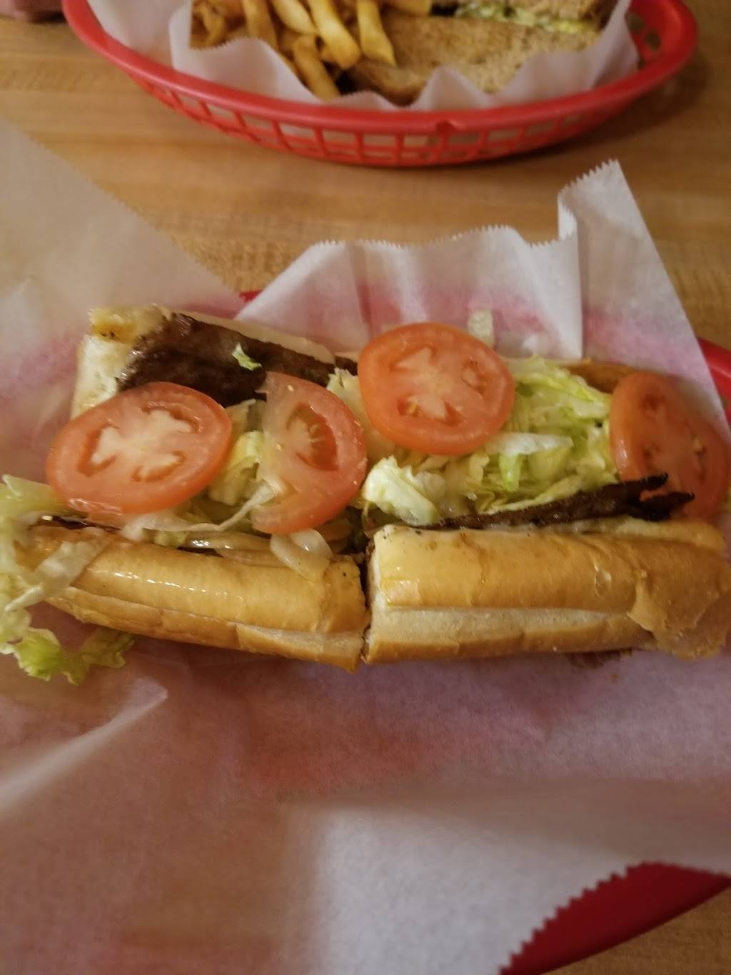 Pit Stop Pizza & Pub | restaurant | 1148 7th St, Virgilina, VA 24598, USA | 4345854000 OR +1 434-585-4000