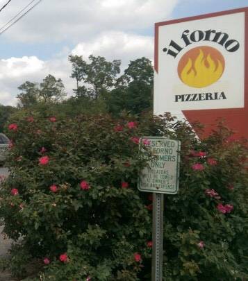 Il Forno Pizzeria | restaurant | 8941 N Westland Dr, Gaithersburg, MD 20877, USA | 3019775900 OR +1 301-977-5900