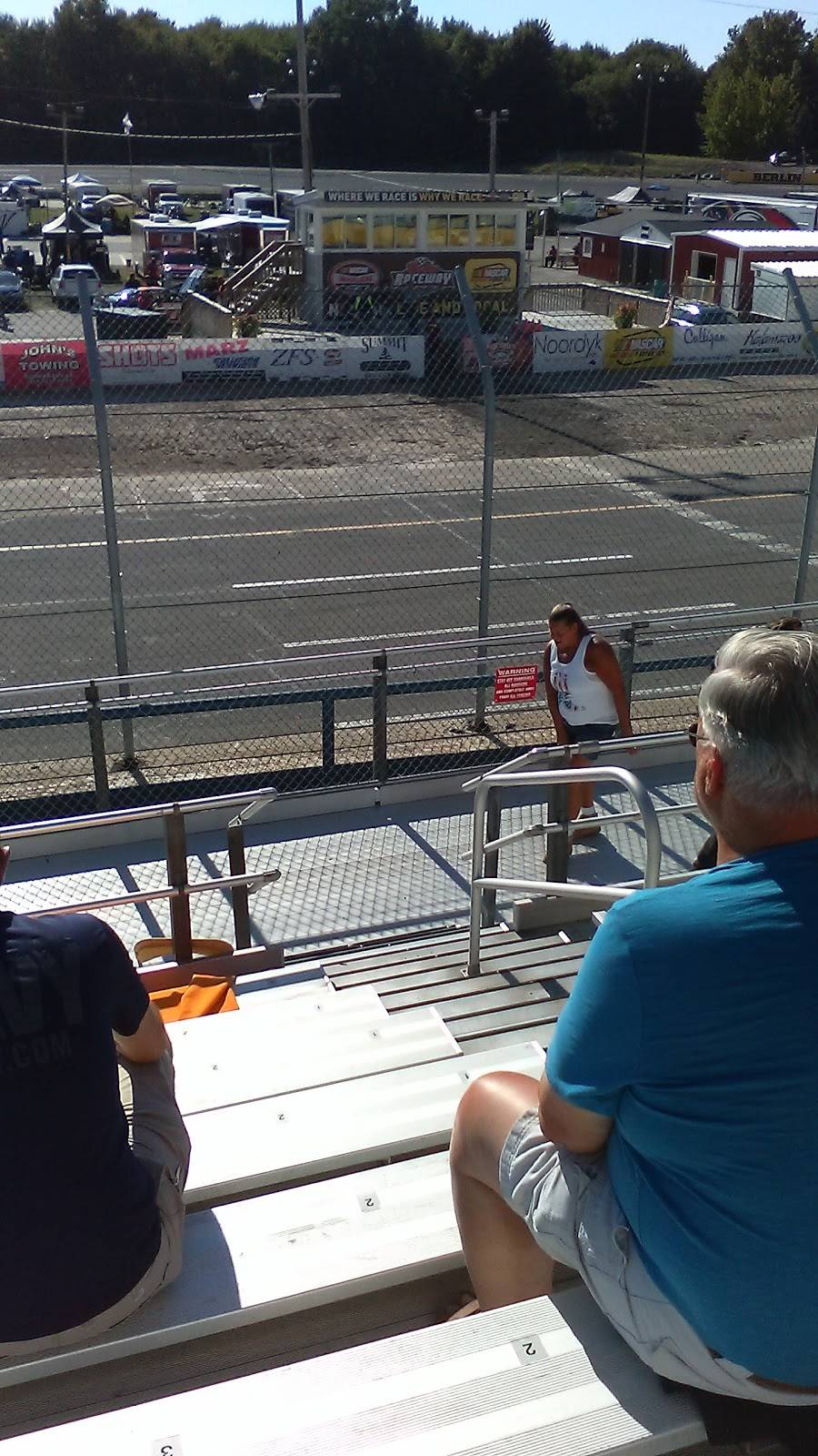 Subway | restaurant | 319 W Main St, Stanton, MI 48888, USA | 9898318171 OR +1 989-831-8171