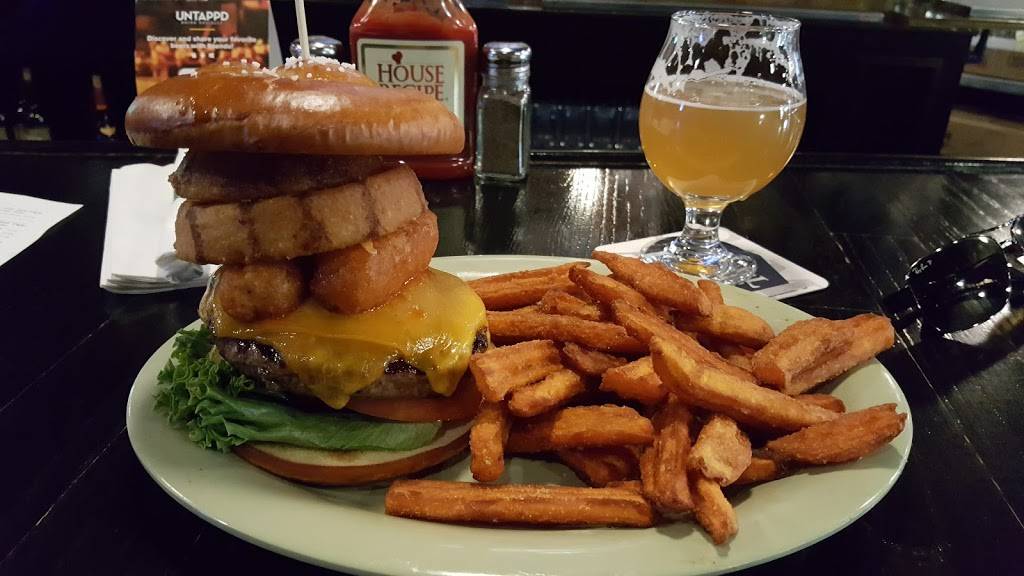 Flynns Irish Pub | restaurant | 219 N Main St, Mansfield, MA 02048, USA | 5083372100 OR +1 508-337-2100