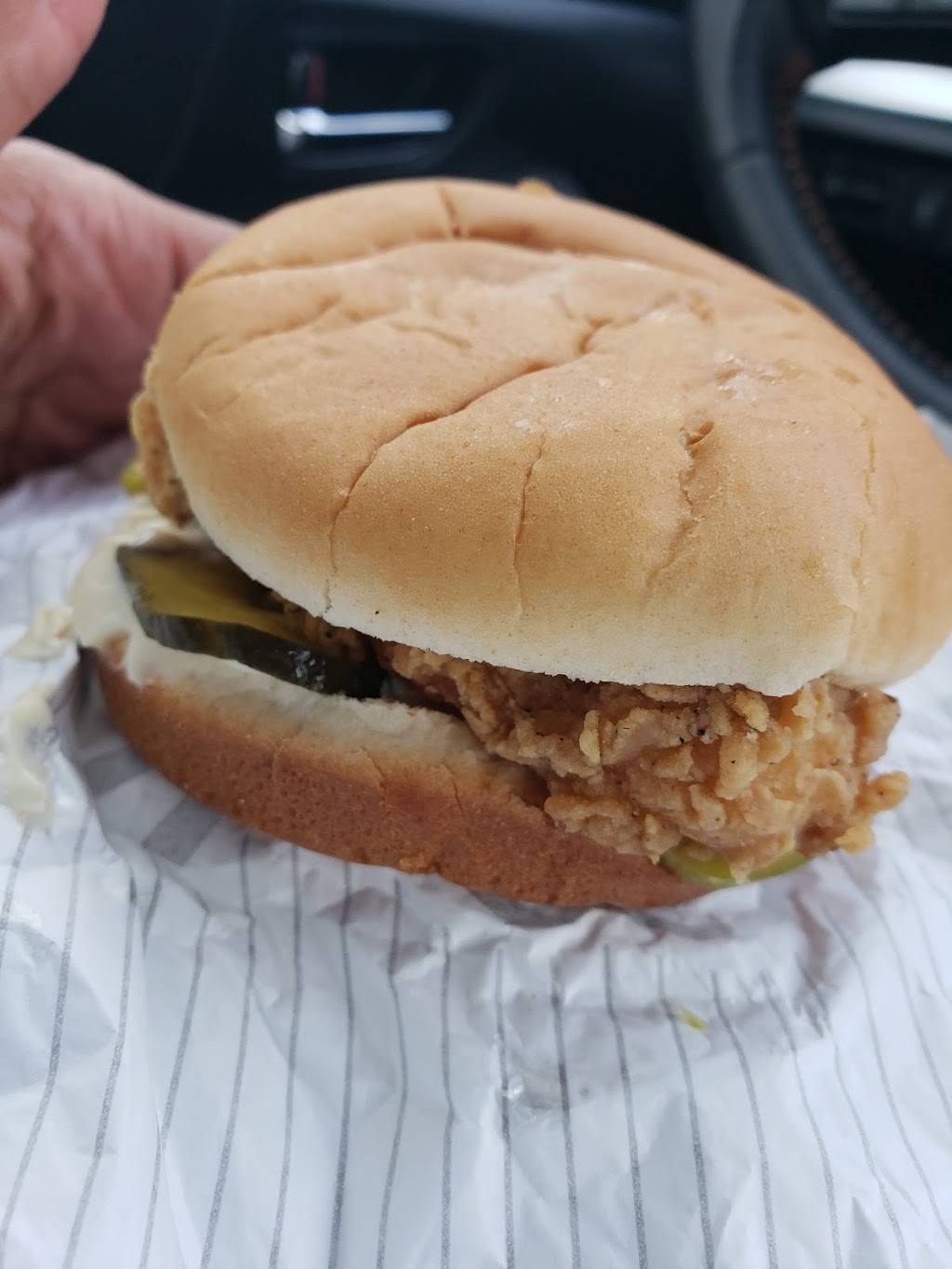 KFC | restaurant | 2006 6th Ave, Tacoma, WA 98403, USA | 2532722812 OR +1 253-272-2812