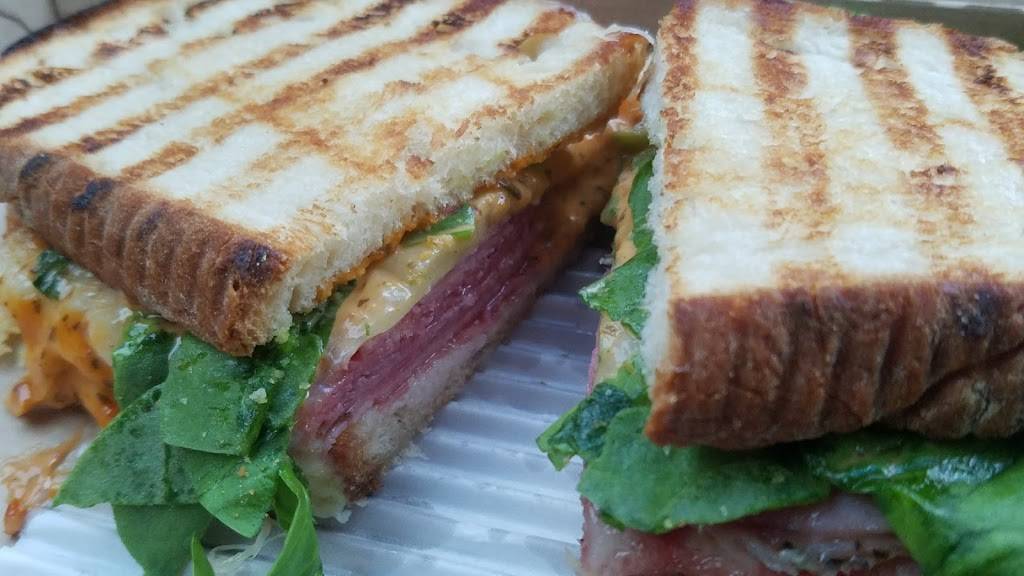 Wawa | cafe | 11505 Berry Rd, Waldorf, MD 20603, USA | 3013637010 OR +1 301-363-7010