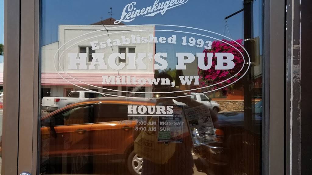 Hacks Pub | restaurant | 49 Main St W, Milltown, WI 54858, USA | 7158253314 OR +1 715-825-3314