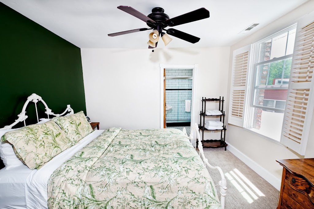 Jamestown Hotel and Restaurant | restaurant | 18153 Main St, Jamestown, CA 95327, USA | 2099843902 OR +1 209-984-3902