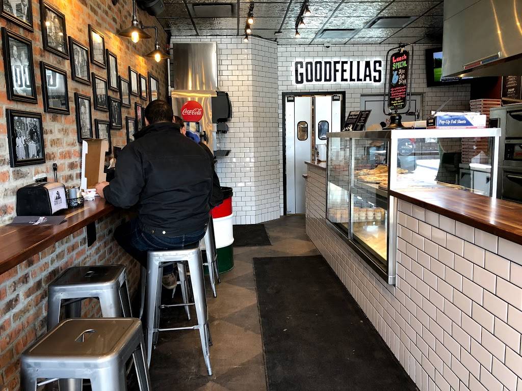 Goodfellas Broad Ripple | restaurant | 914 Broad Ripple Ave, Indianapolis, IN 46220, USA | 3177440491 OR +1 317-744-0491