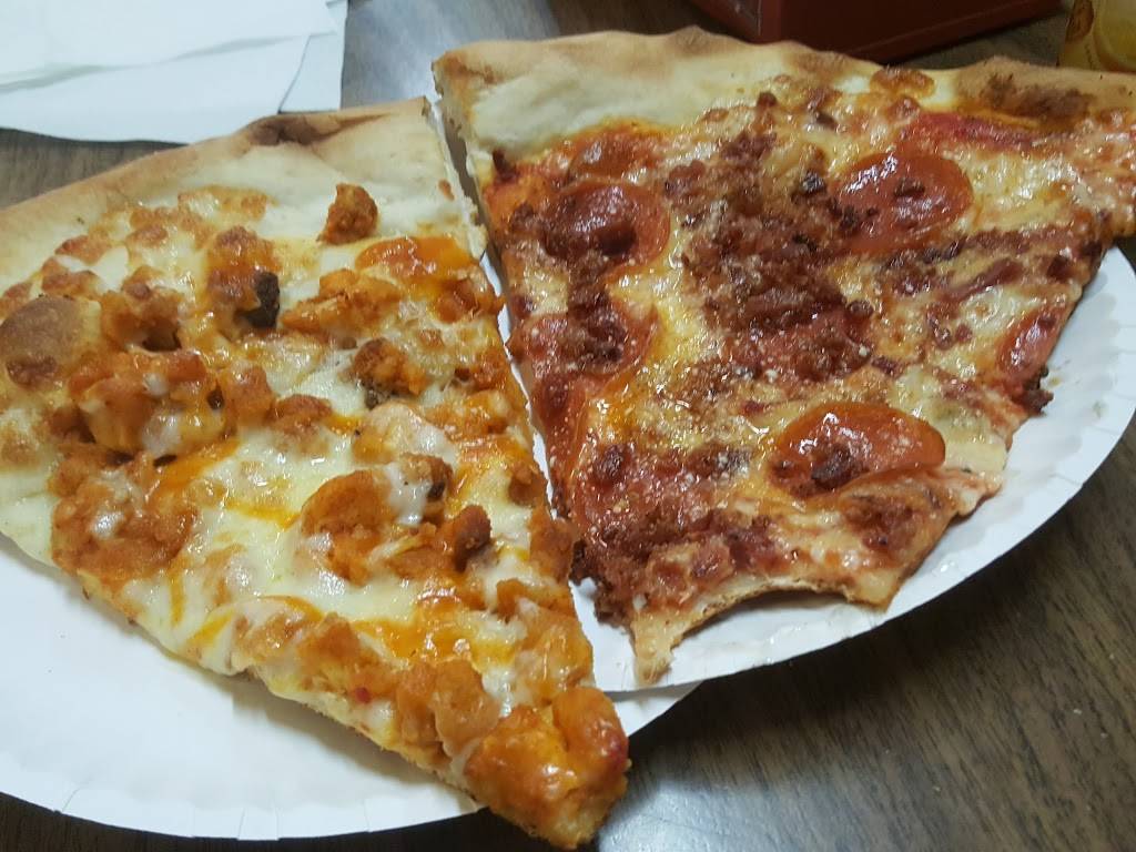 The Pizza Stop | restaurant | 131 State St, Rochester, NY 14614, USA | 5855467252 OR +1 585-546-7252