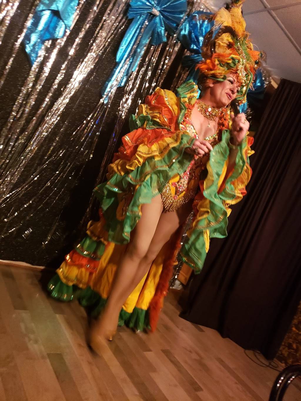 Restaurant C la Boite à Chantal | restaurant | 13305 Rue Sherbrooke E, Pointe-aux-Trembles, QC H1A 1C2, Canada | 5148345487 OR +1 514-834-5487