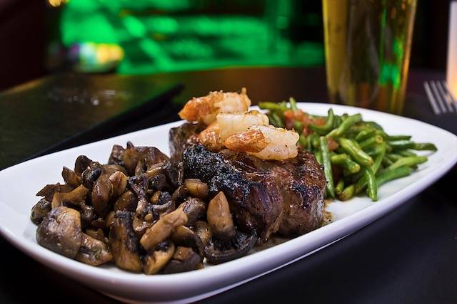 Silver City Cabaret | night club | 7501 N Stemmons Fwy, Dallas, TX 75247, USA | 2146898989 OR +1 214-689-8989