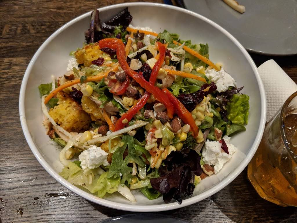 Smoke Daddy BBQ - Wrigleyville | restaurant | 3636 N Clark St, Chicago, IL 60613, USA | 7732272583 OR +1 773-227-2583