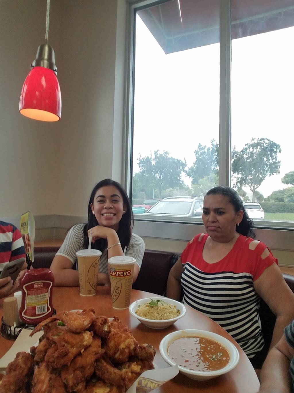 Pollo Campero | restaurant | 750 N Congress Ave, Boynton Beach, FL 33426, USA | 5617382662 OR +1 561-738-2662