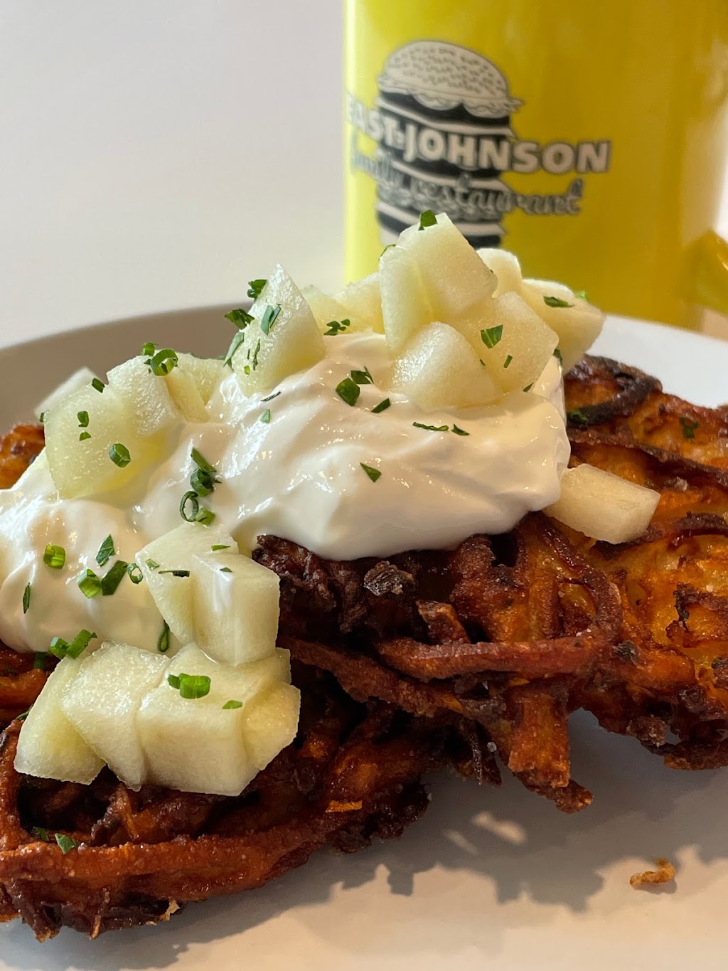 East Johnson Family Restaurant | restaurant | 824 E Johnson St, Madison, WI 53703, USA | 6082855826 OR +1 608-285-5826