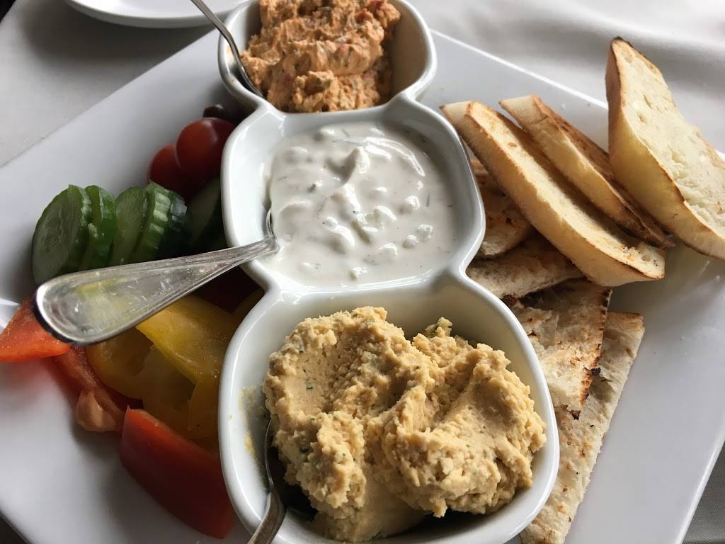 Creekview Restaurant | restaurant | 5629 Main St, Williamsville, NY 14221, USA | 7166329373 OR +1 716-632-9373