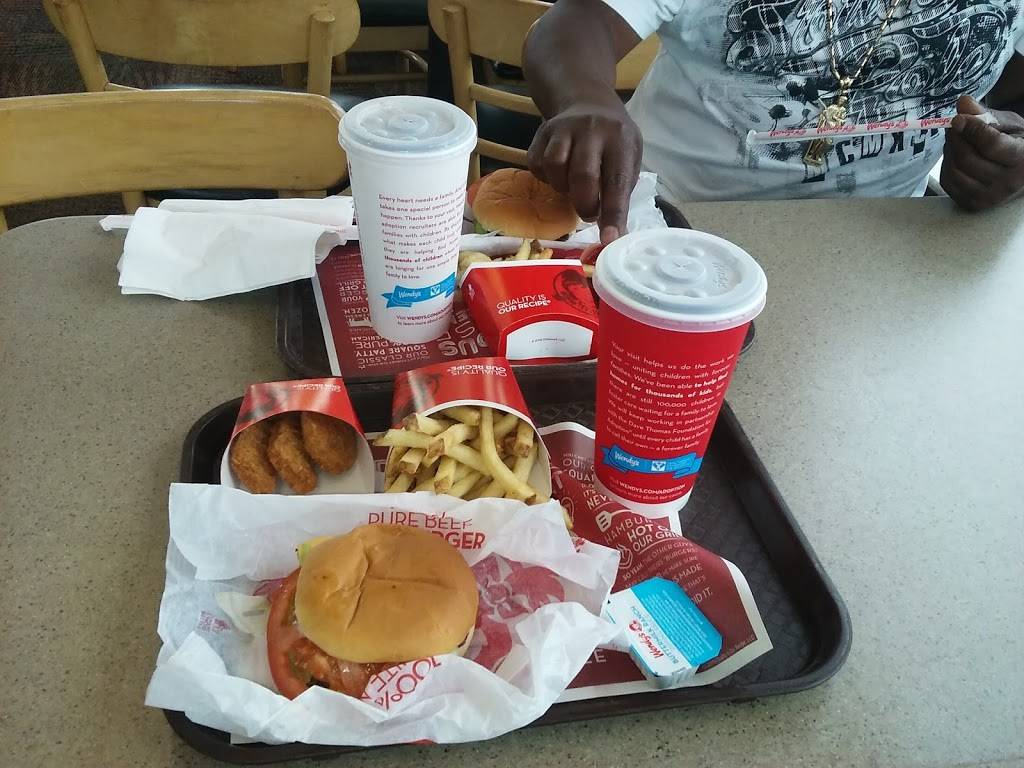 Wendys | restaurant | 1550 Mt Hope Ave, Rochester, NY 14620, USA | 5852713030 OR +1 585-271-3030